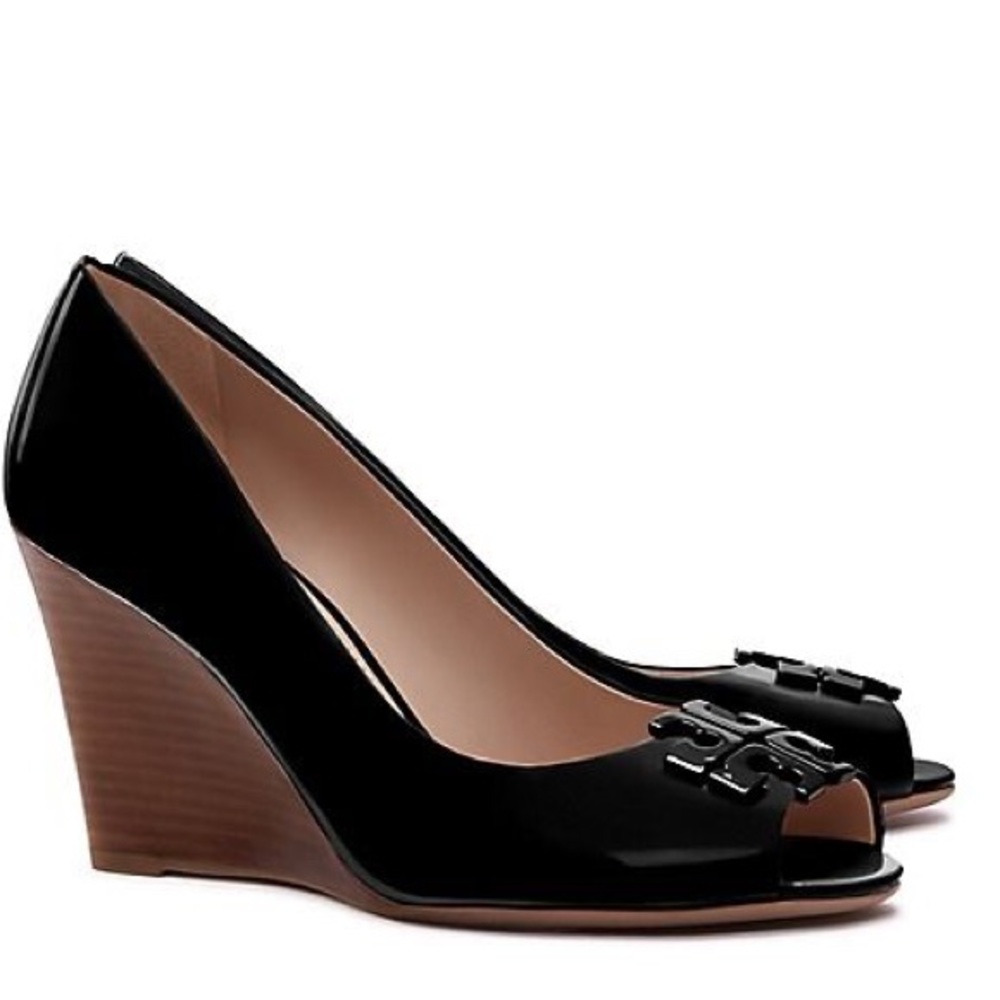 Tory Burch Lowell Patent peep toe❤️ w/box